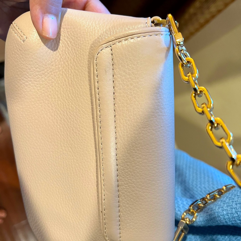 Beautiful Tory Burch small flap crossbody purse.
